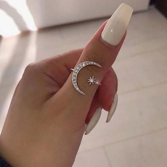 Stunning & Sparkly Crescent Moon and Star Design🌙💍✨Adjustable Cuff Style😍 - Picture 4 of 6